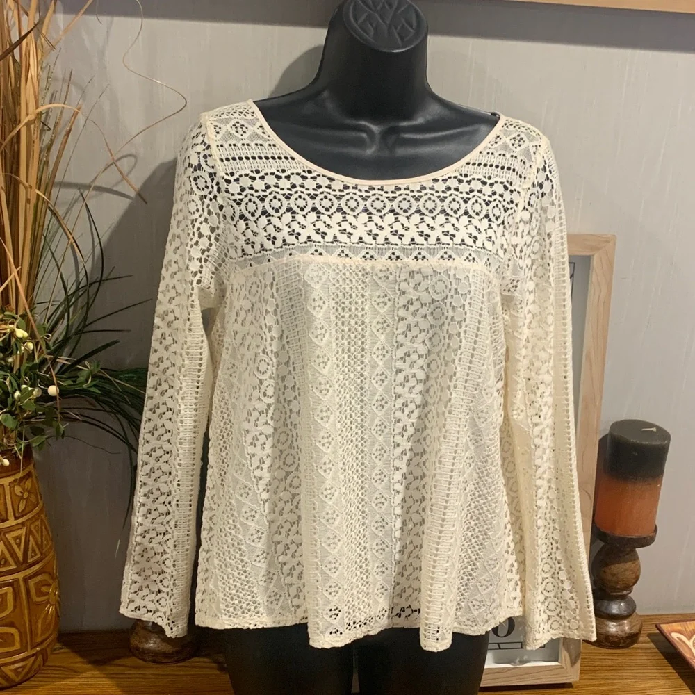 Hollister Cream Lace Blouse